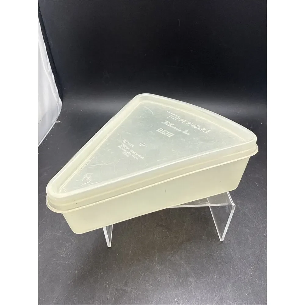 Vintage Tupperware Millionaire Line 269-1 Wedge Refrigerator Container w/Lid